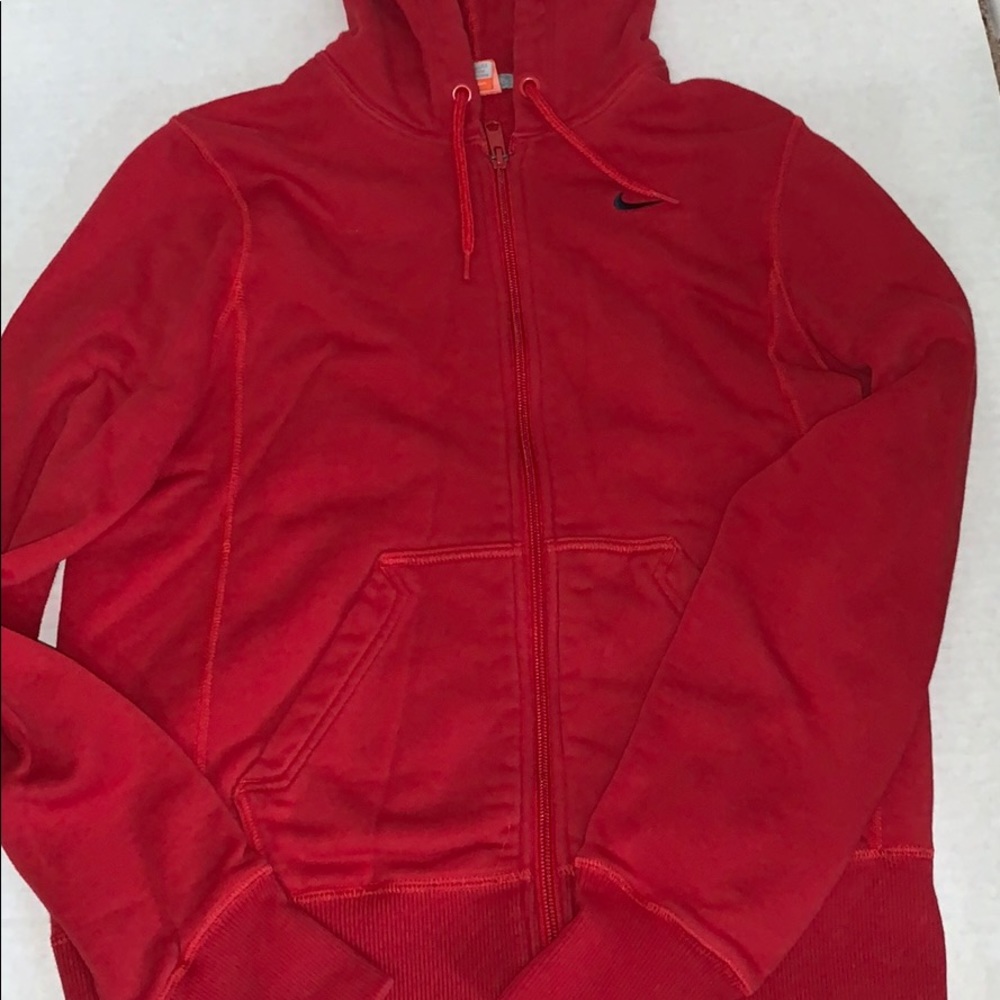 Red Nike zip up 🖍